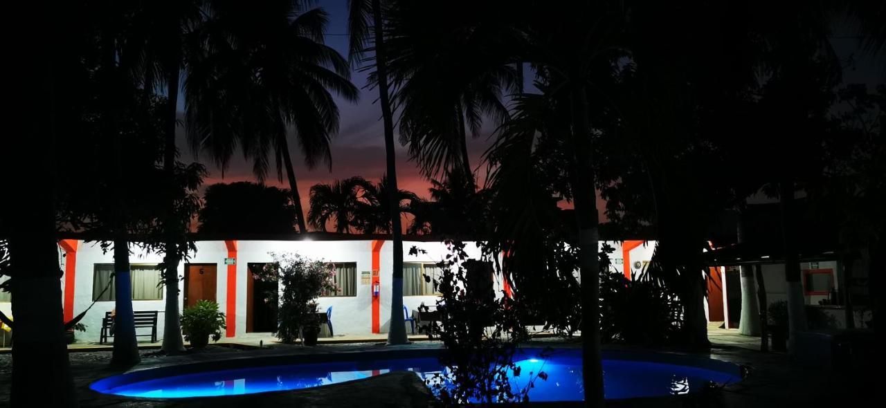 Hotel Oasis Melaque San Patricio Melaque Kültér fotó